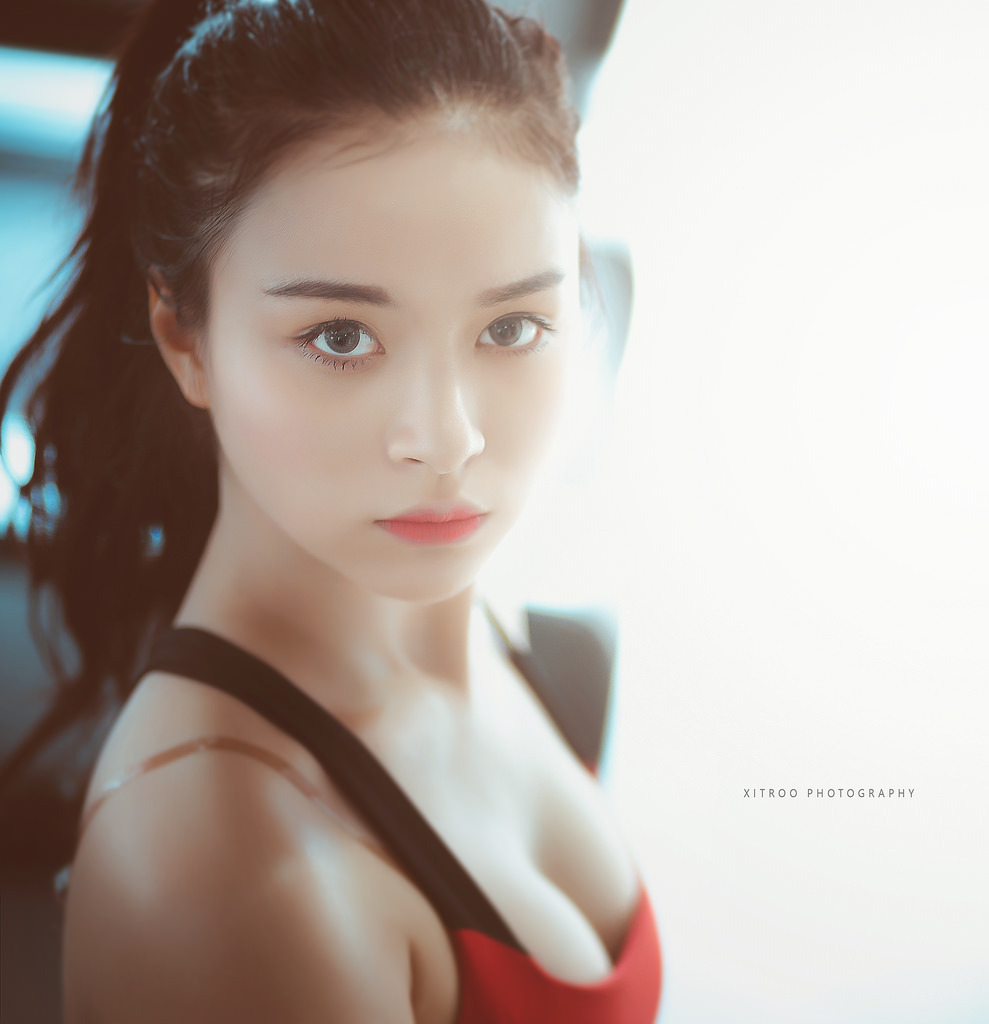 丫頭我就進(jìn)一點(diǎn)忍一下